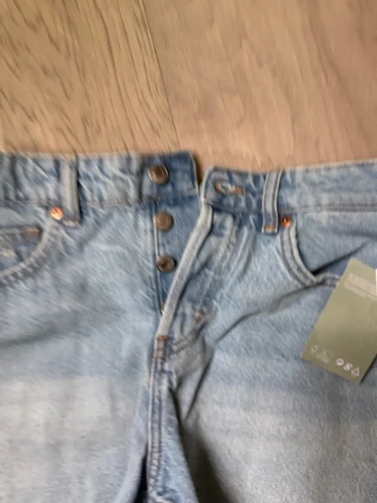 H&M Light Blue Distressed Denim Cutoff Shorts - Picture 6 of 6